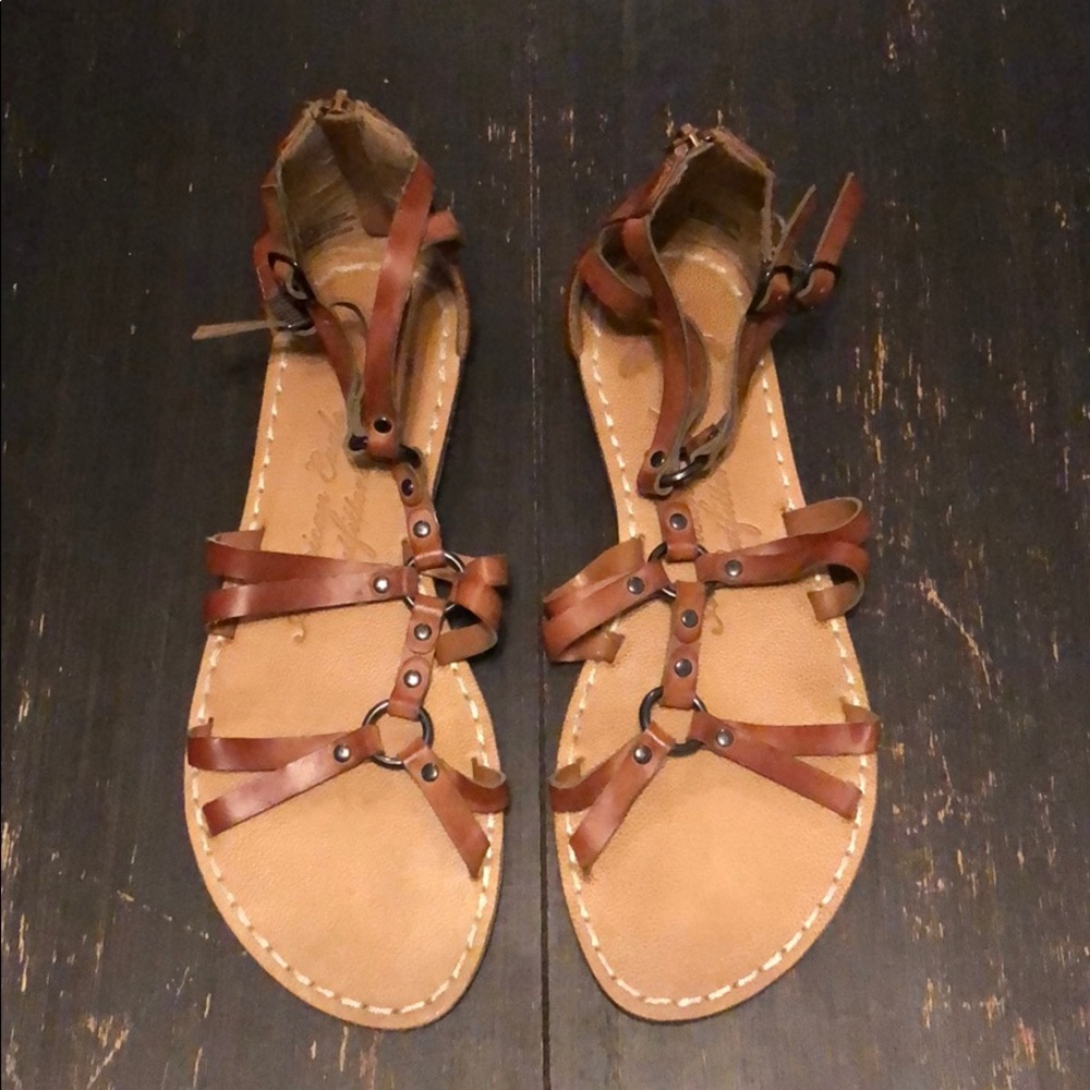 American Eagle brown leather sandals size 10